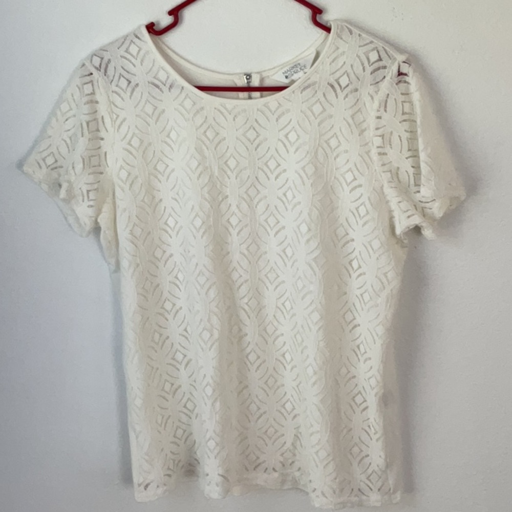 Women’s size L cream top by Market and Spruce